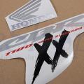 https://eshop-stickers.com/sites/default/files/imagecache/product_full/gallery_photos/1/honda_cbr_1100_xx_super_blackbird_1997_1998_img_5189.jpg