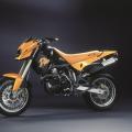 https://eshop-stickers.com/sites/default/files/imagecache/product_full/gallery_photos/1/ktm_duke_620_1995_1997_orange_black_decals_stickers.jpg