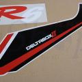 https://eshop-stickers.com/sites/default/files/imagecache/product_full/gallery_photos/1/yamaha_yzf_r6_1999_2000_white_red_decals_stickers_set_kit_img_6822.jpg